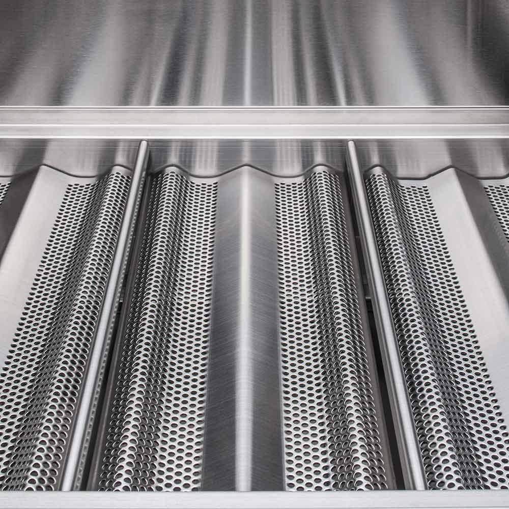 Blaze 32 In. 4 Burner Prelude LBM Gas Grill - Image 2